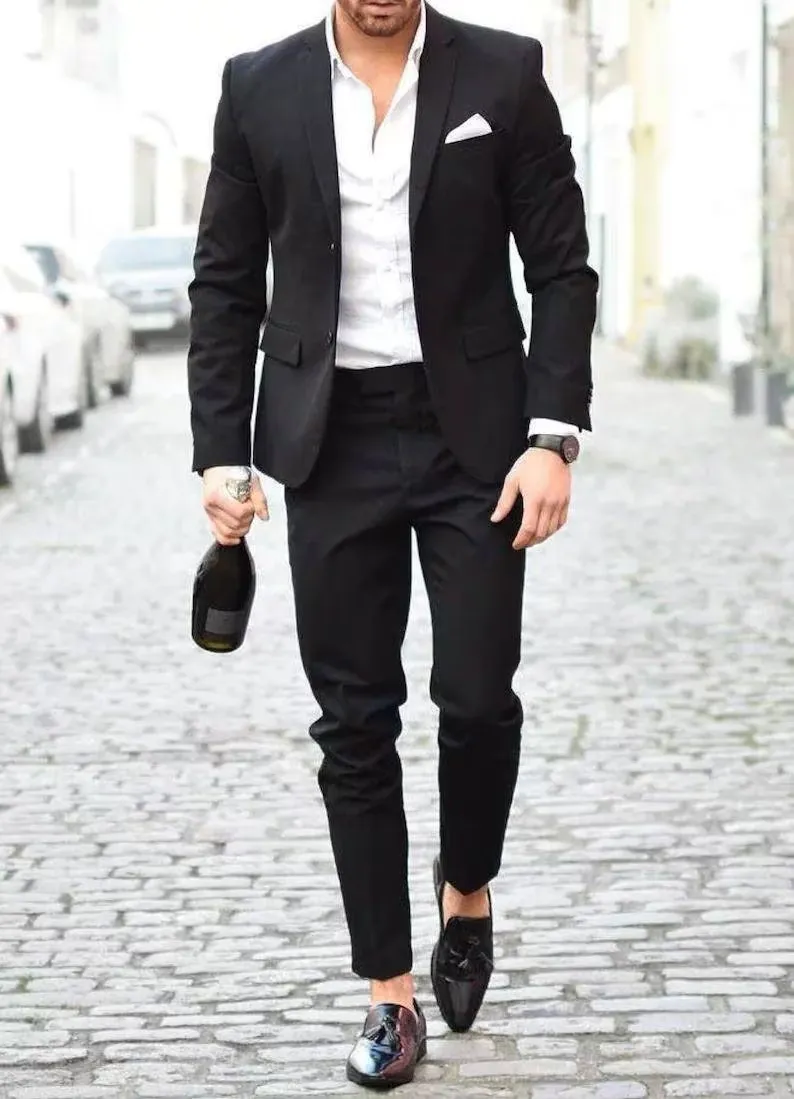 15 Trendy and Gorgeous Men’s Suits Near Me